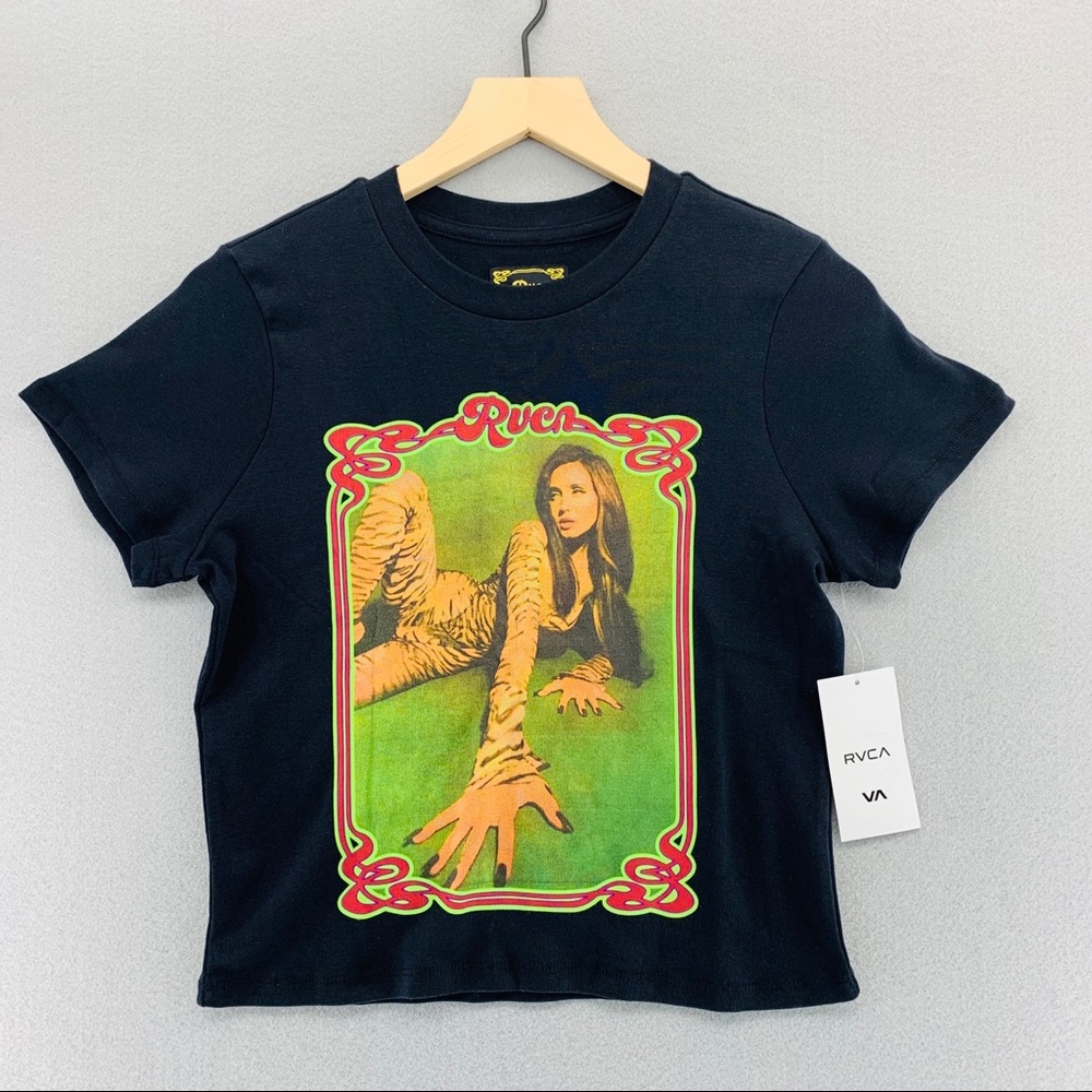 NEW WITH TAGS RVCA x Dana Trippe short sleeve T